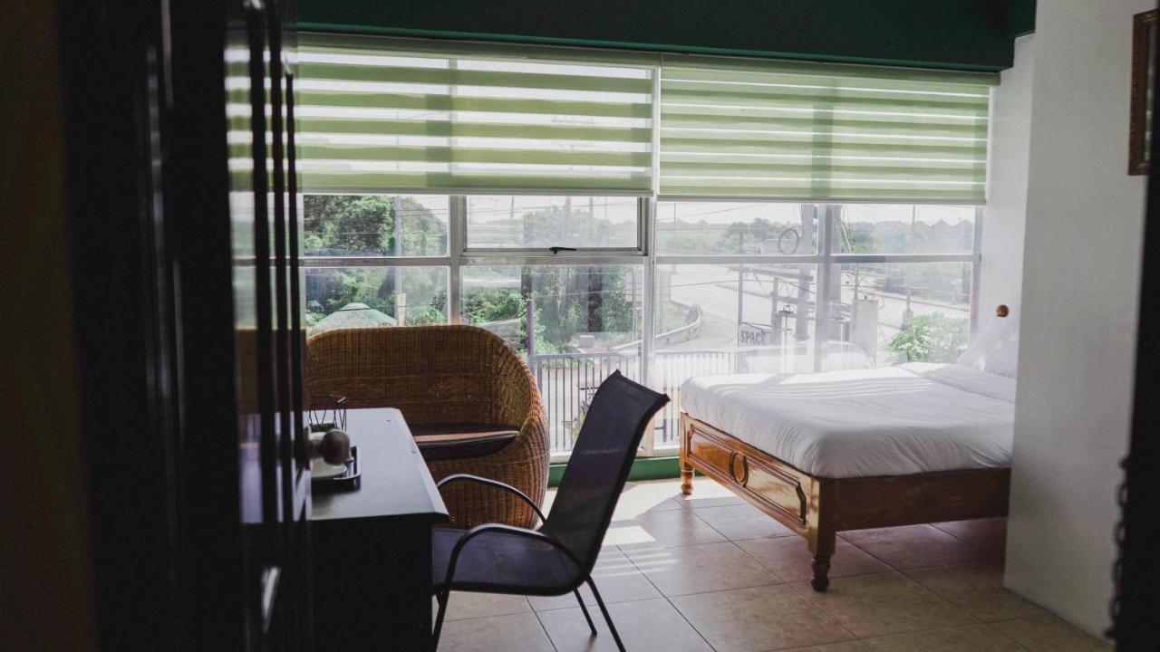 2428 Suites Urdaneta Exterior foto