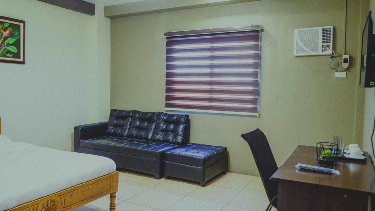 2428 Suites Urdaneta Exterior foto